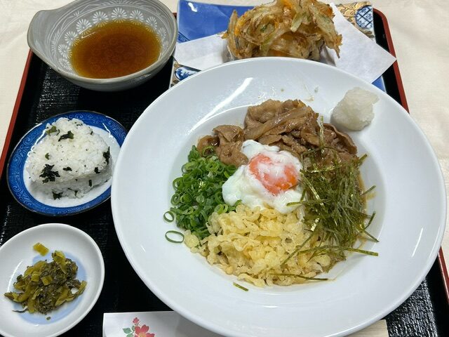 肉玉ぶっかけうどんセット